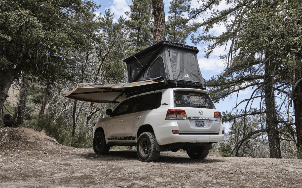 Alpine 61 Hardshell Rooftop Tent ā Aluminum, 2ā3 Person, 4 - Season Overland Tent for SUVs & Trucks ā Black Compact Design - The Snag Bin