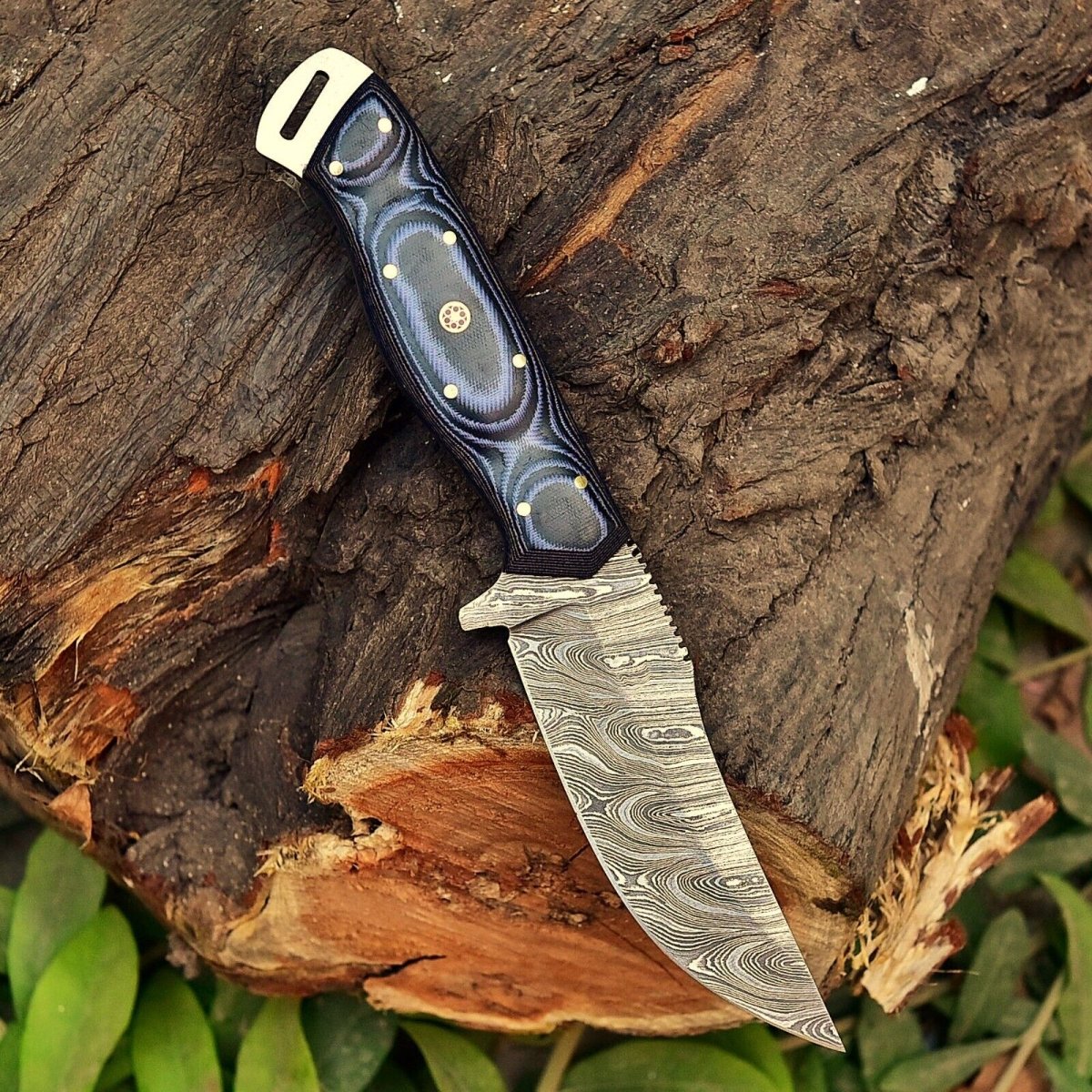 Custom Handmade Damascus Steel Skinning Knife with 5" Blade - The Snag Bin