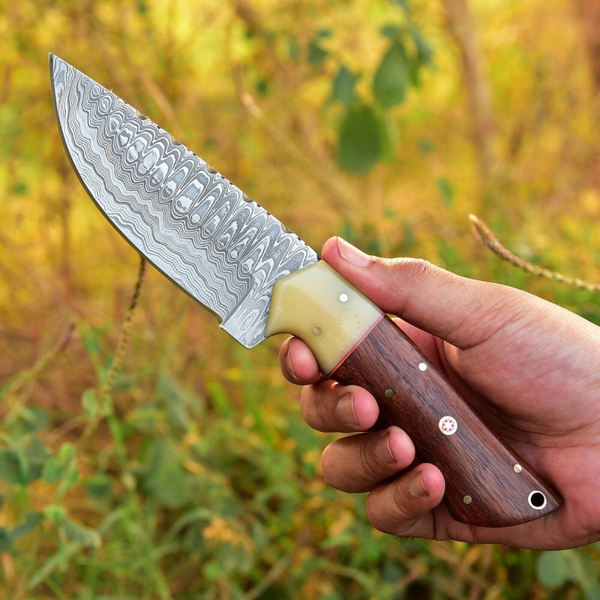 Custom Handmade Skinning Knife with Damascus Steel Blade - The Snag Bin