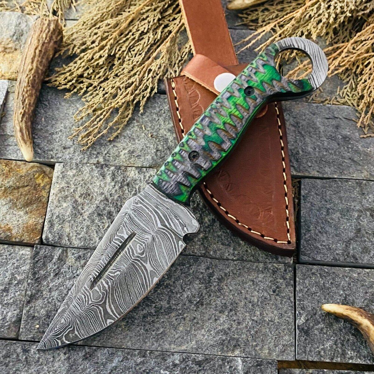 Custom Handmade Small Hunting Knife β Damascus Steel Blade - The Snag Bin