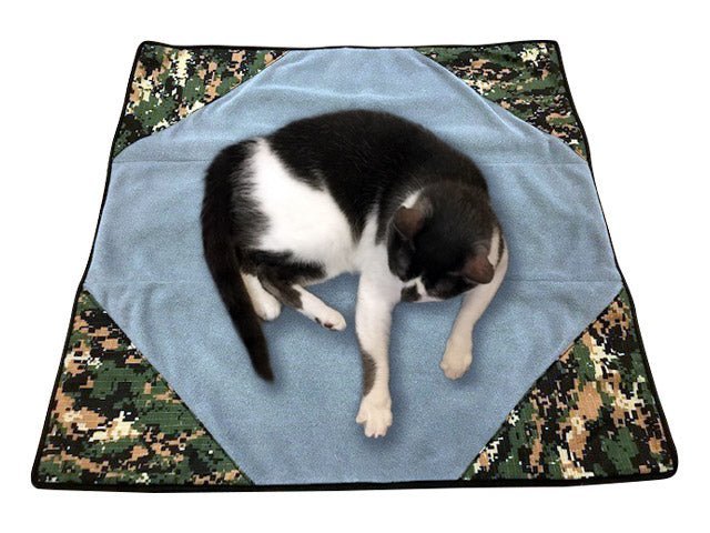 Premium Reversible Pet Sleep Mat 24" X 24" (Made in USA) - The Snag Bin
