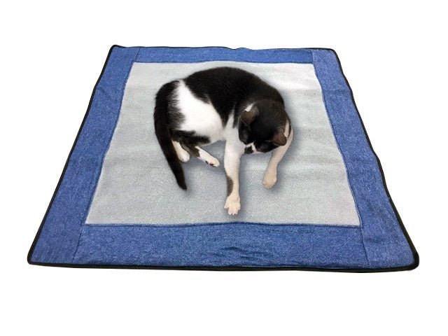 Premium Reversible Pet Sleep Mat 24" X 24" (Made in USA) - The Snag Bin
