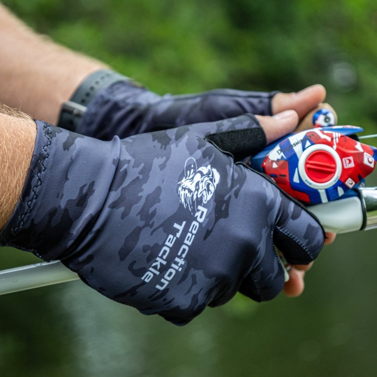 Reaction Tackle UV Fishing Gloves UPF 50+ - The Snag Bin