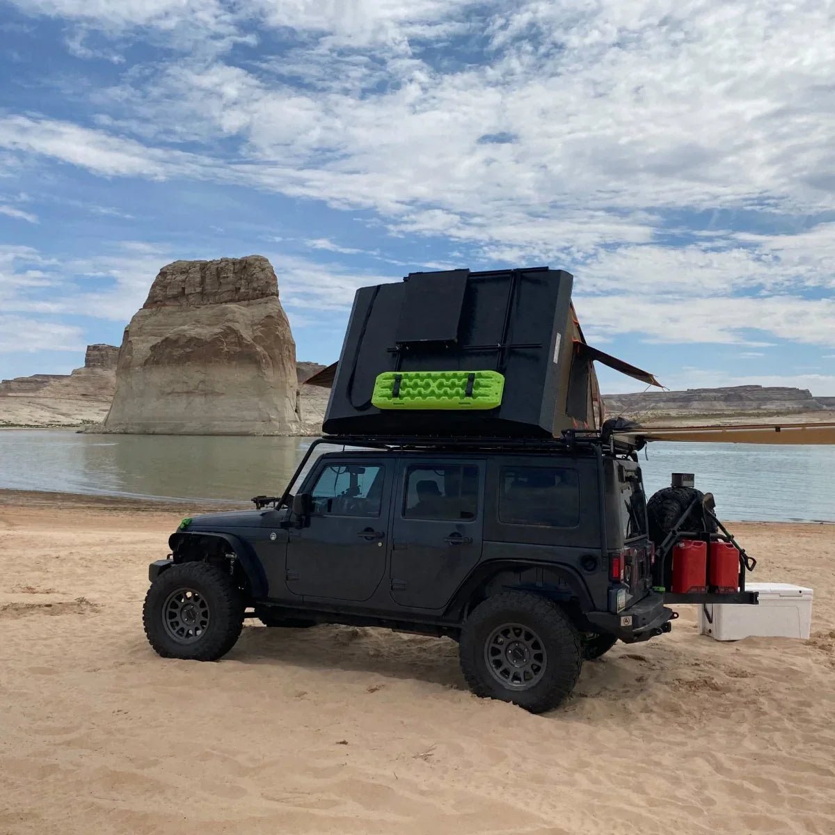 Stealth Hardshell Rooftop Tent β Aluminum β 3 Person β Black β Low - Profile Overland Tent - The Snag Bin