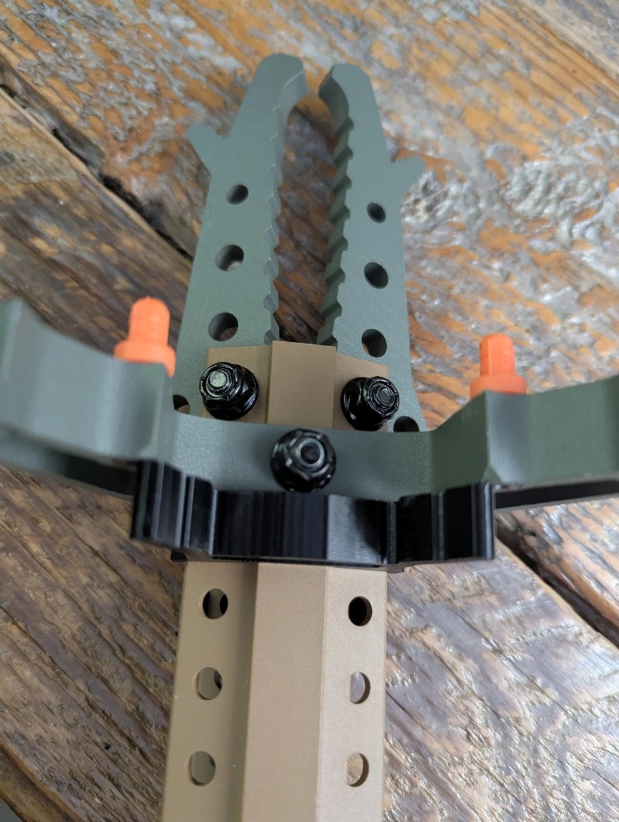 Tethrd Skeletor Stick Wranglers - The Snag Bin