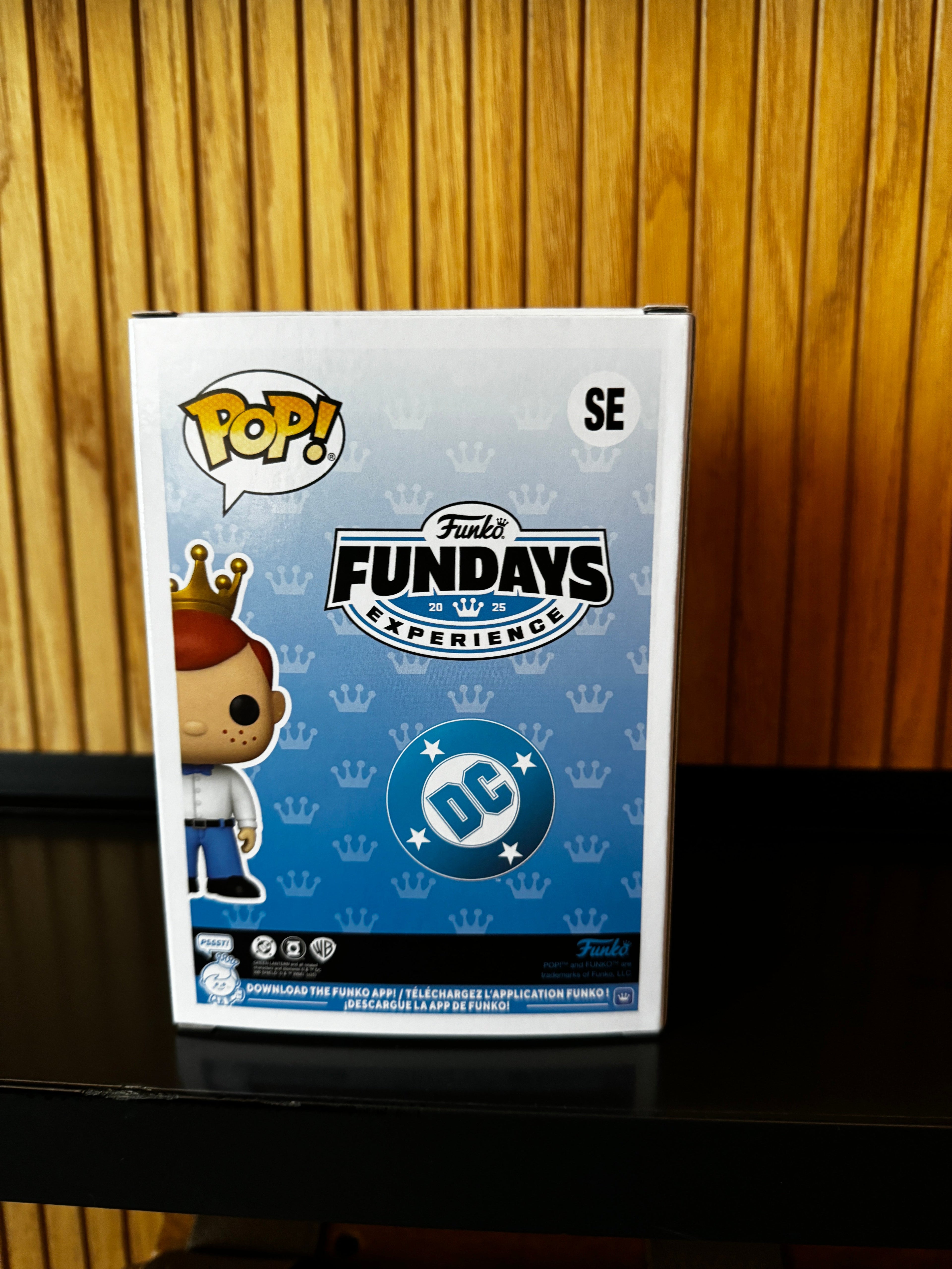 Funko Fundays Experience 2025: Pop! Originals DC Freddy Funko as Orange Lantern () LE3100