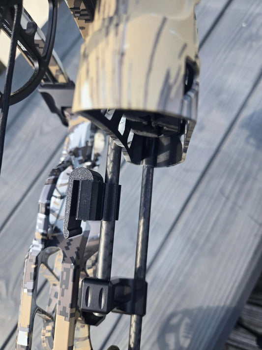 Clip - on Quiver Hanger - The Snag Bin
