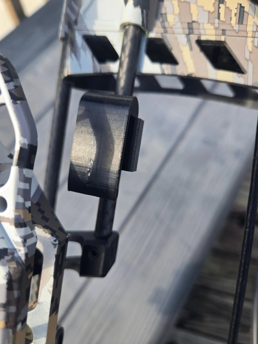 Clip - on Quiver Hanger - The Snag Bin