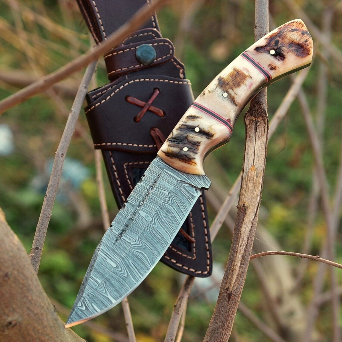 Custom Handmade Damascus Skinning Knife with Sheep Horn Handle – 4.5" Blade - The Snag Bin