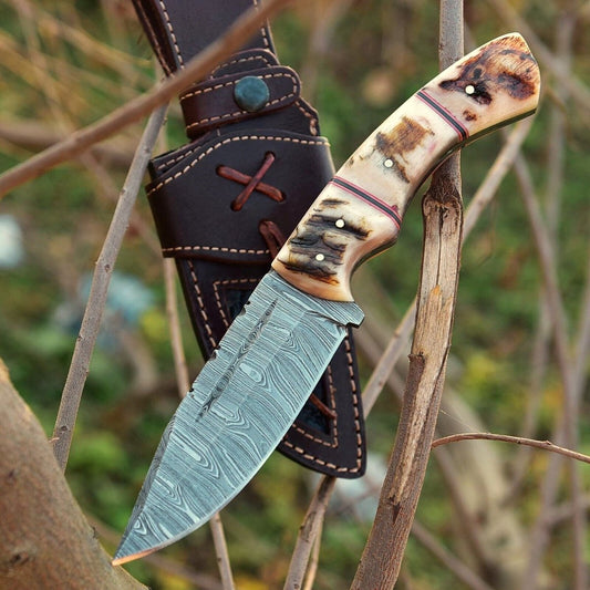 Custom Handmade Damascus Skinning Knife with Sheep Horn Handle – 4.5" Blade - The Snag Bin