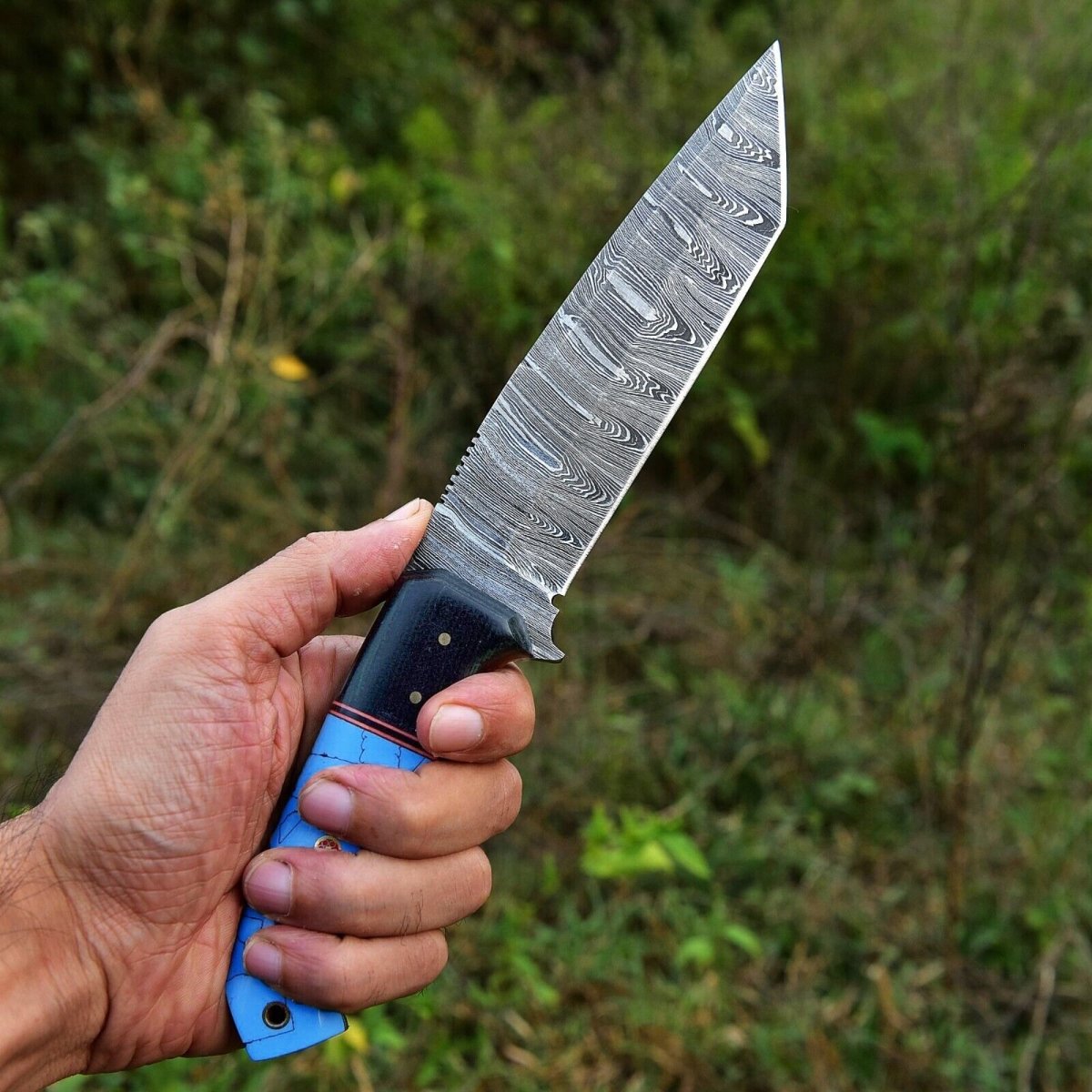 Custom Handmade Damascus Steel Skinning Knife - 4.5" Blade, Resin Handle - The Snag Bin