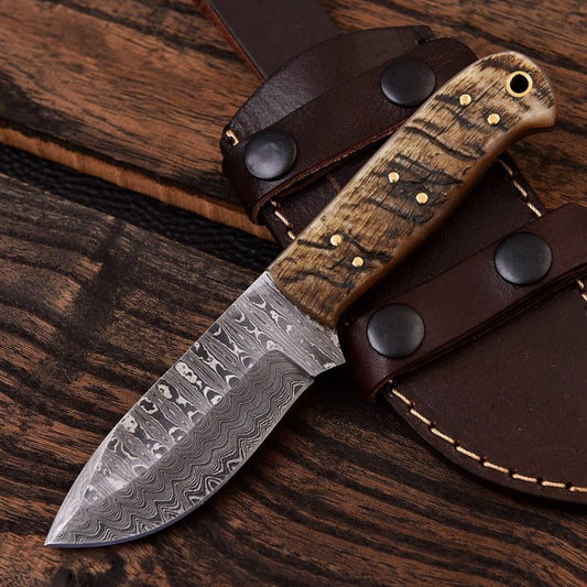 Custom Handmade Damascus Steel Skinning Knife – 4.5" Blade with Sheep Horn Handle - The Snag Bin