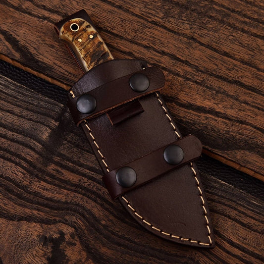 Custom Handmade Damascus Steel Skinning Knife – 4.5" Blade with Sheep Horn Handle - The Snag Bin