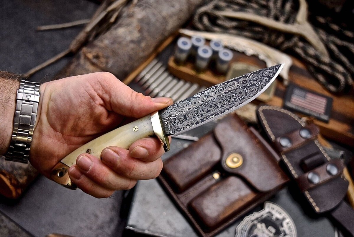 Custom Handmade Skinning Knife - Damascus Steel, 4.5" Blade - The Snag Bin