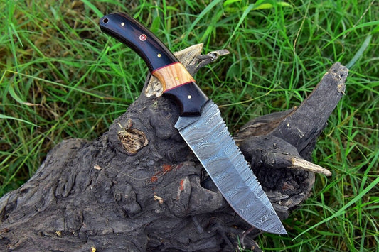 Custom Handmade Skinning Knife – Damascus Steel, Buffalo Horn & Olive Wood Handle - The Snag Bin