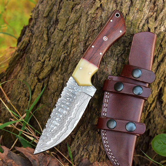 Custom Handmade Skinning Knife with Damascus Steel Blade - The Snag Bin