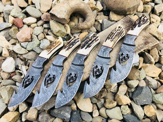 Deer Knives – 10" Wire - Cut Damascus Steel Blade with Antler Horn Handle & Leather Sheath - The Snag Bin