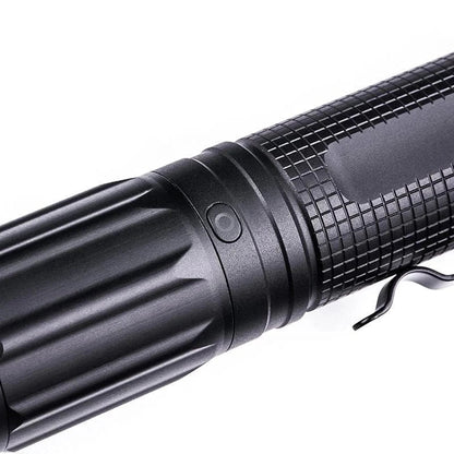 E52C Every Day Flashlight - The Snag Bin