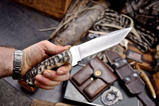 Handmade J2 Steel Skinner Knife with Sheep Horn Handle – 4.5 - Inch Blade - The Snag Bin