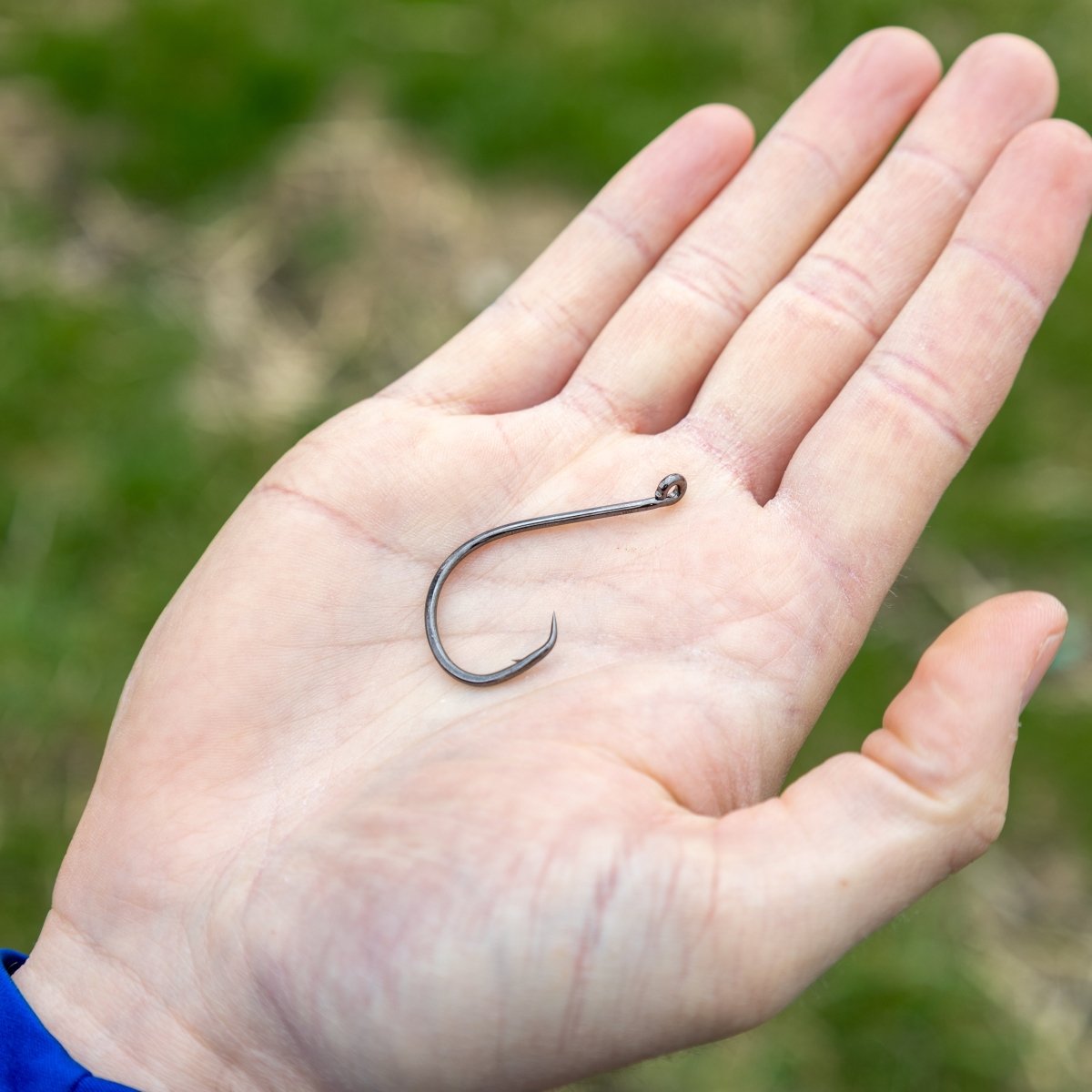 Heavyweight Catfish Circle Hooks - Offset Octopus Hooks (25 Pack) - The Snag Bin