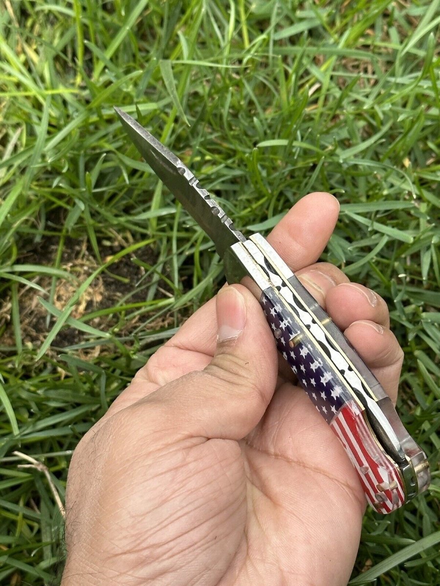 Lone Star 3 - Inch Damascus Pocket Knife – Custom Handmade with Bone Handle - The Snag Bin
