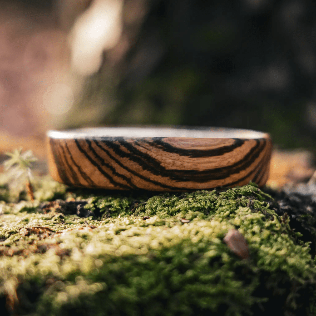 ZEBRAWOOD/GLASS WITH DYMONDWOOD STRIKER - The Snag Bin
